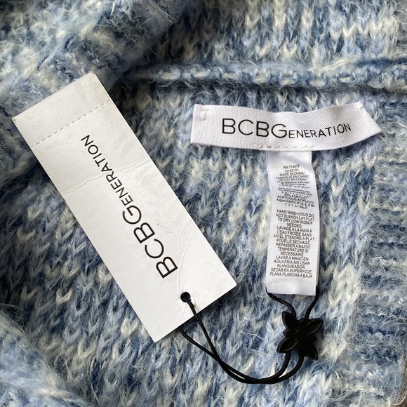 NWT BCBGeneration Knit Eternity Scarf - NEW - Picture 3 of 12